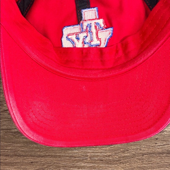 Pre Owned Red Texas Rangers Embroidered Baseball Cap - Picture 9 of 11